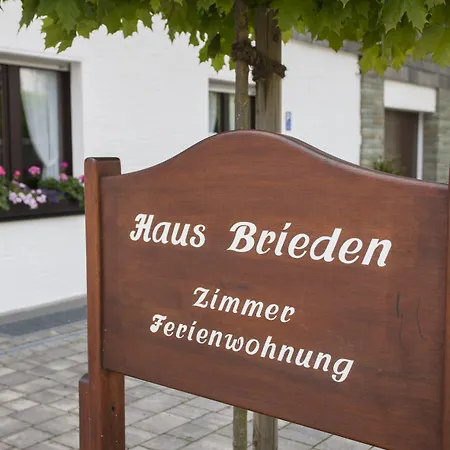 בית הארחה Haus Brieden